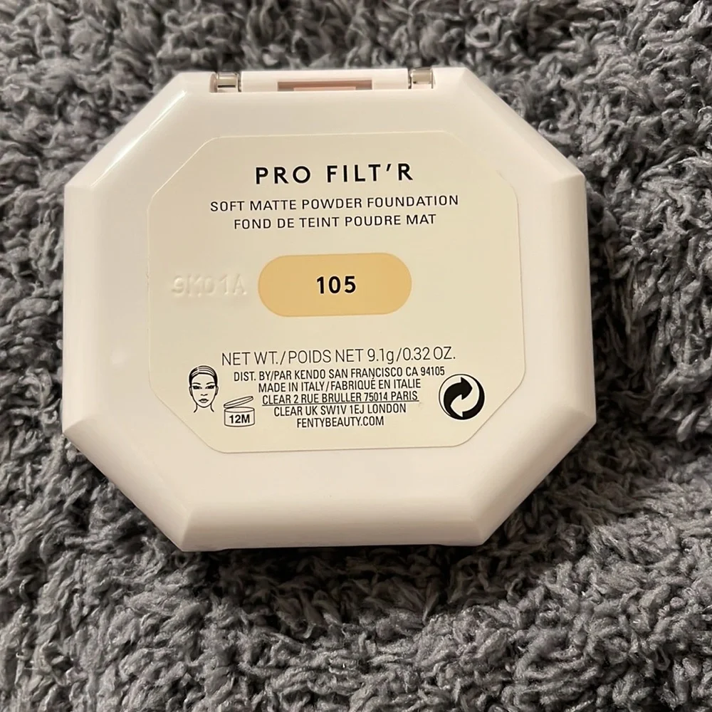 Fenty 105 Pro Filt’r Soft Matte Powder Foundation